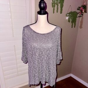 Snag This Stylish Houndstooth Vince Camuto Sweater – Women’s L, Cozy Chic Vibes!